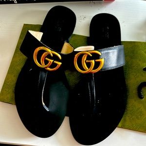 Gucci sandals brand new size 41